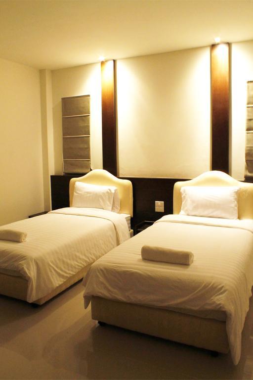 Saabpaiboon Grand Resort Ban Talat Phòng bức ảnh